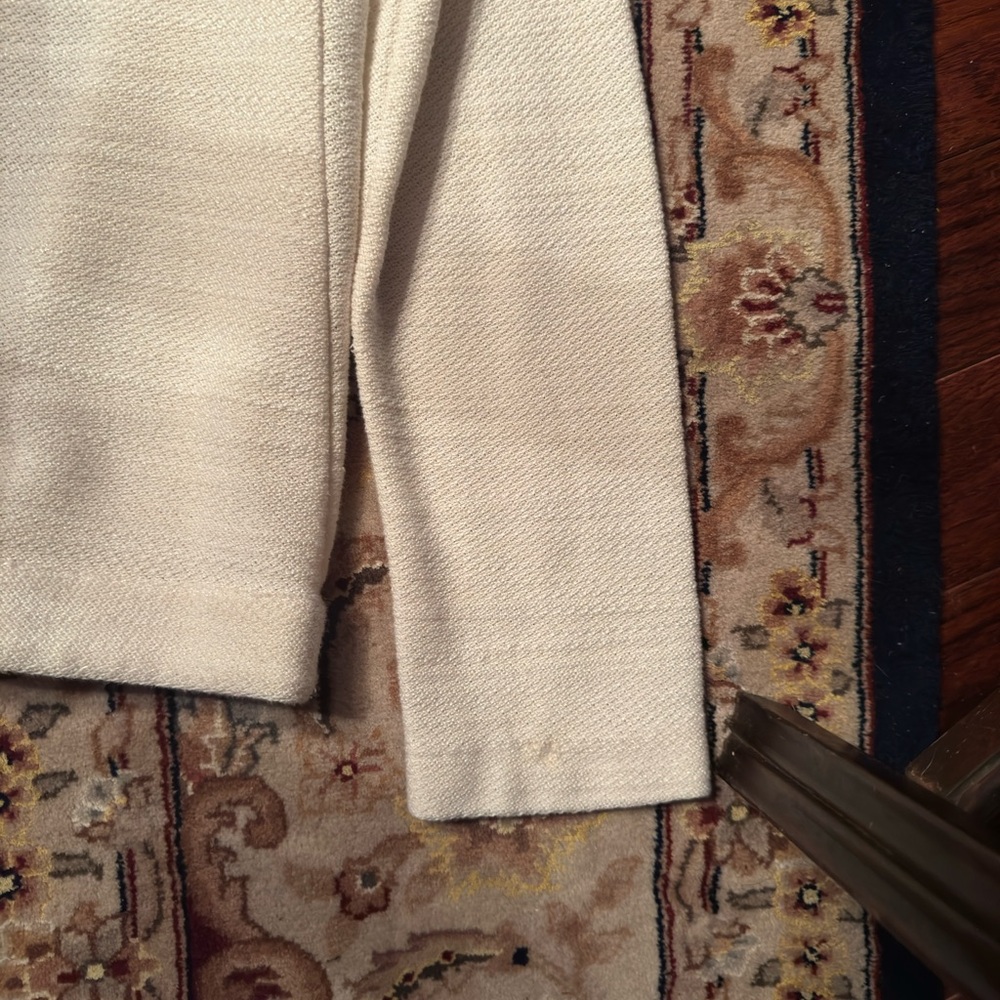 🍁SOLD🍁Chanel Cream Cardigan - Picture 13 of 17